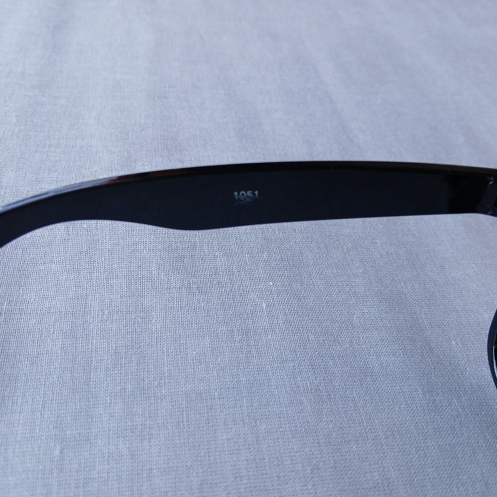 Classic Black Sunglasses OSFM adult sized simple unisex retro 80s 90s Y2K - Picture 11 of 15